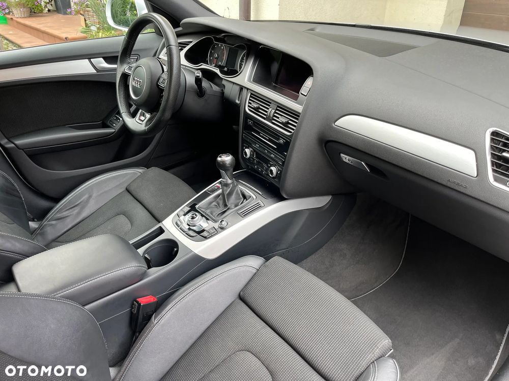 Audi A4 Avant 1.8 TFSI S line Sportpaket - 9