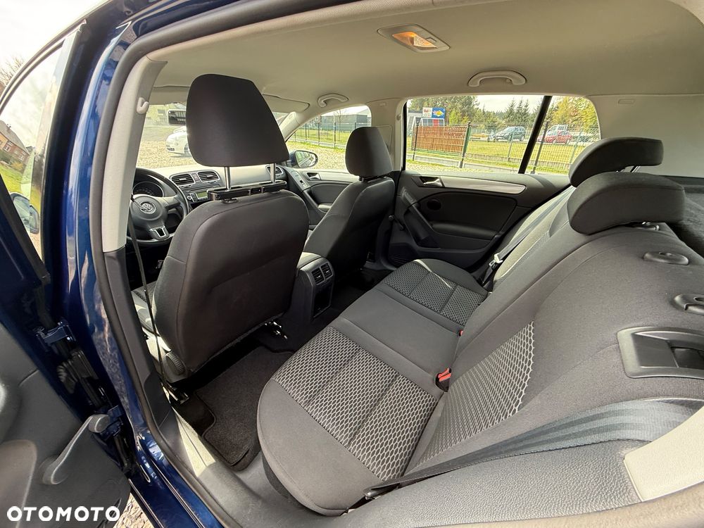 Volkswagen Golf - 11