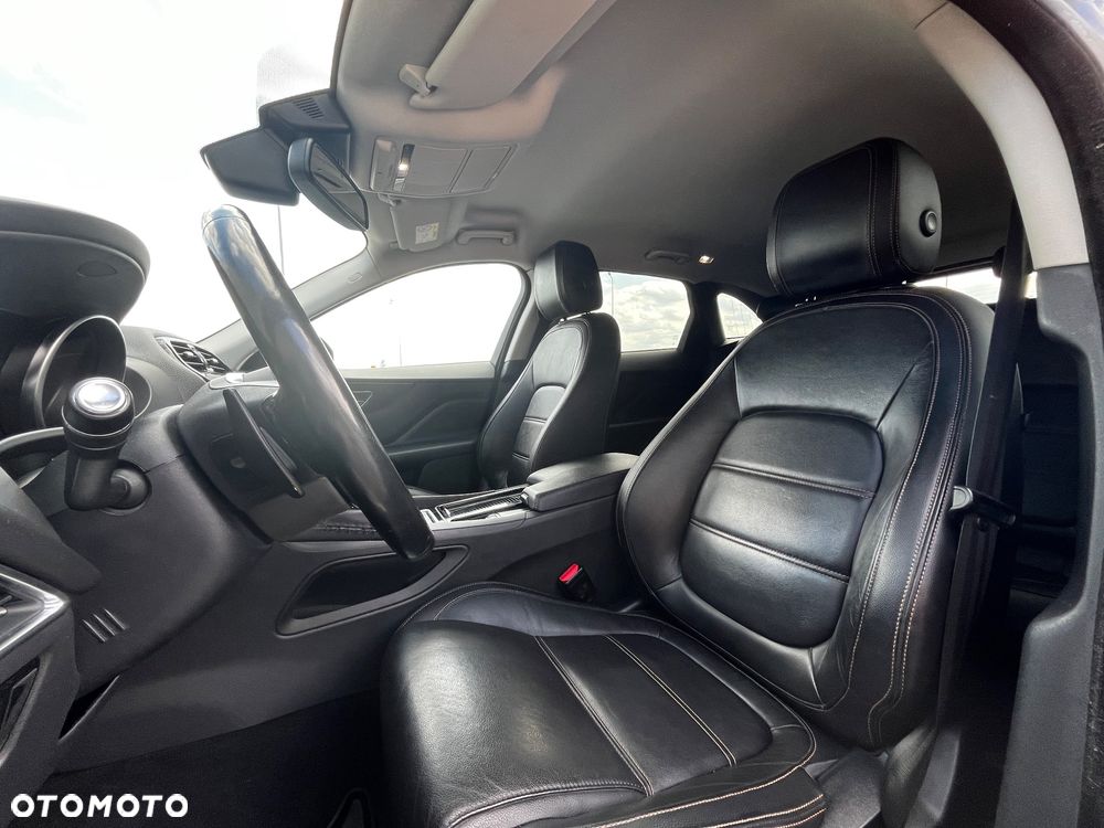Jaguar F-Pace 2.0 i4D AWD Prestige - 17