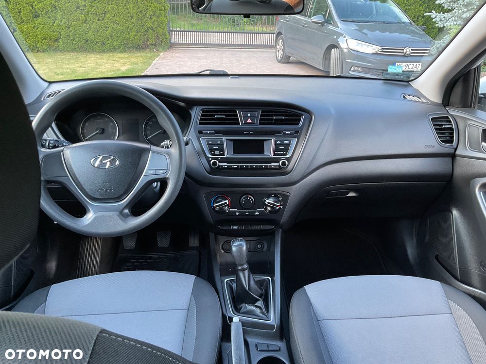 Hyundai i20 - 14