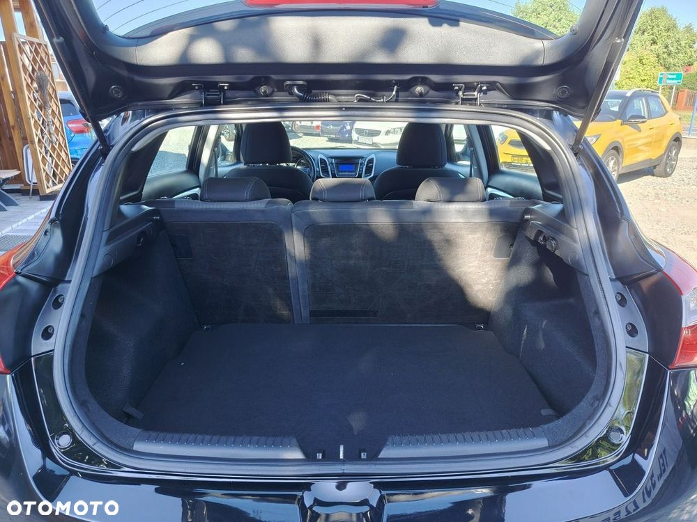 Hyundai i30 1.6 CRDi BlueDrive Comfort - 28