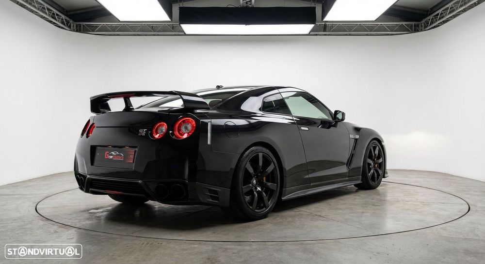 Nissan GT-R 3.8 V6 Black Edition - 7