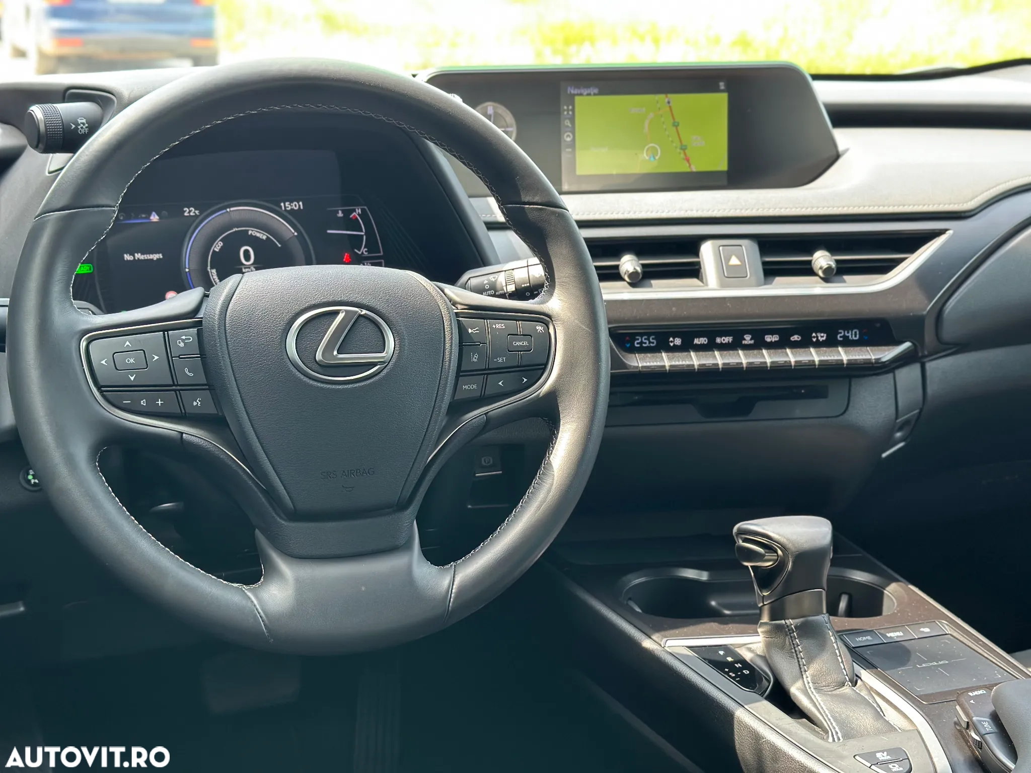 Lexus UX 250h FWD Business - 12