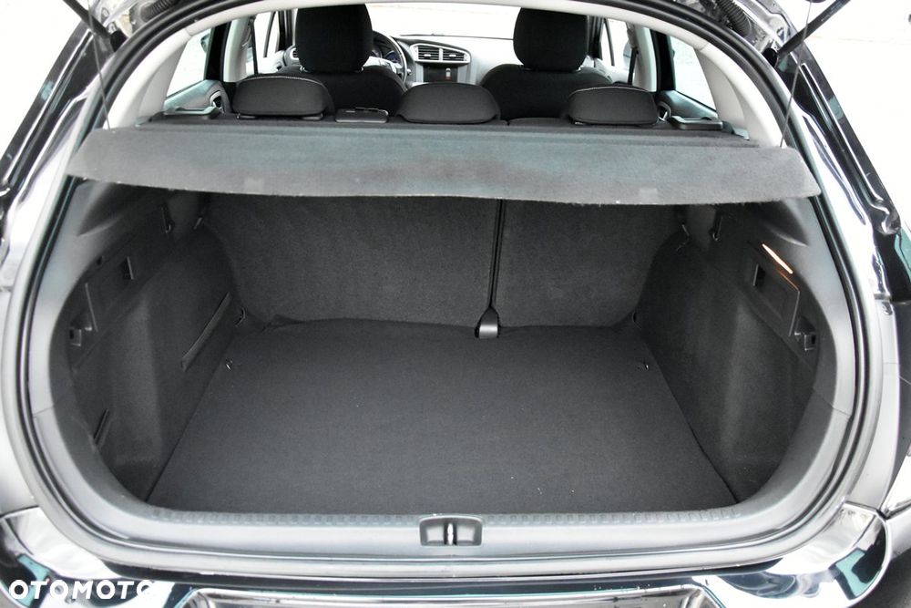 Citroën C4 ver-bluehdi-150-eat6-shine - 24