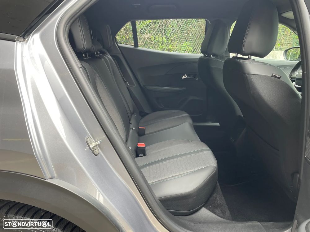 Peugeot e-2008 Allure Pack - 25
