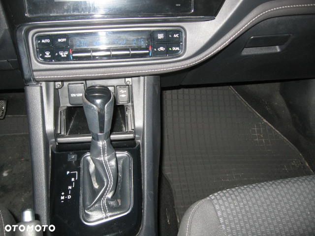 Toyota Corolla 1.6 Premium MS EU6 - 13