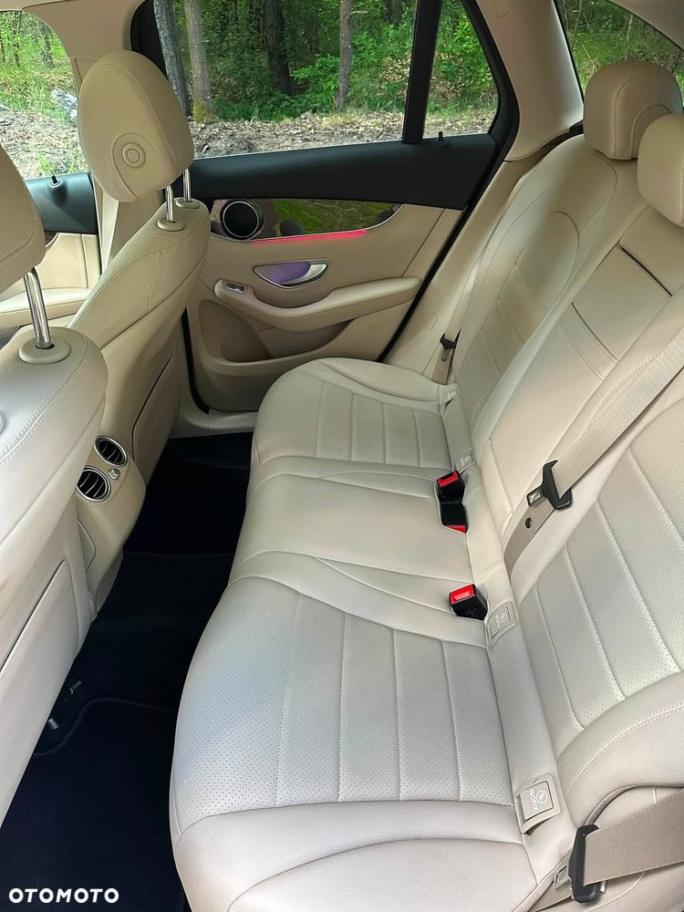 Mercedes-Benz GLC 300 4-Matic - 7