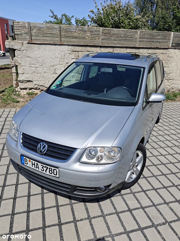 Volkswagen Touran - 9