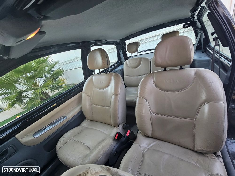 Renault Twingo 1.2 16V Initiale - 8