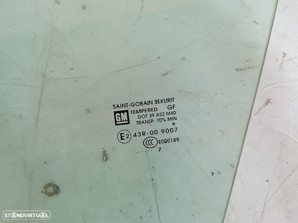 Vidro porta frente esquerda OPEL Corsa D - 2