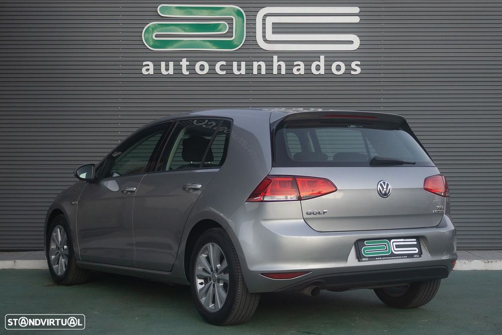 VW Golf 1.6 TDi BlueMotion Confortline - 4
