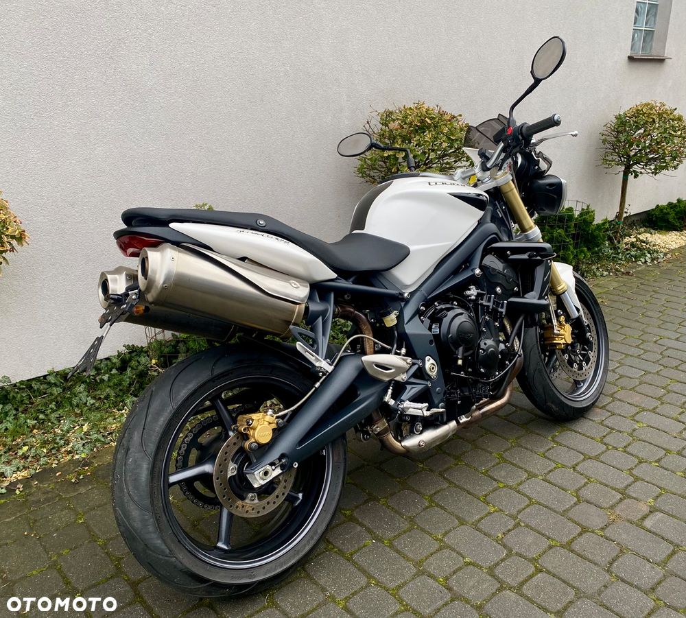 Triumph Street Triple - 2