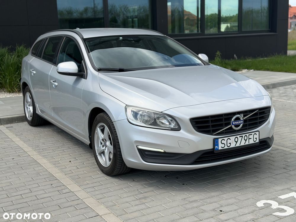 Volvo V60 D2 Drive-E Momentum - 3