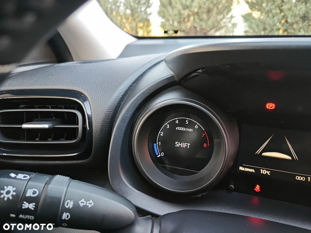 Toyota Yaris 1.5 VVT-i Team Deutschland - 28