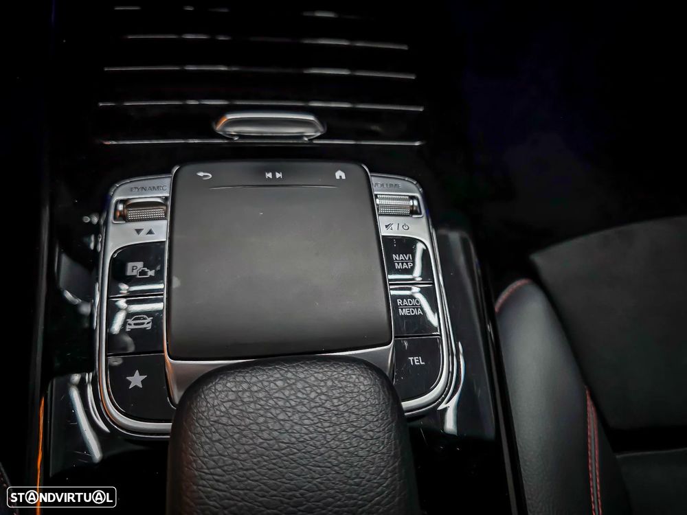 Mercedes-Benz A 180 Limousine d Business Solutions Aut. - 40