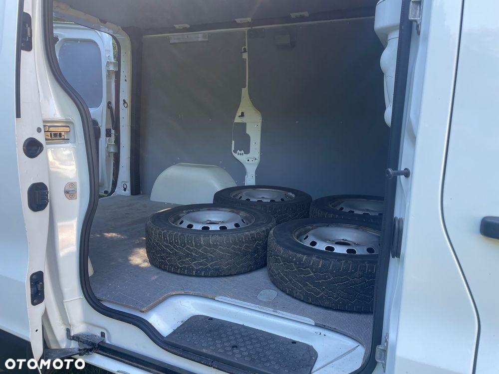 Opel Vivaro - 15