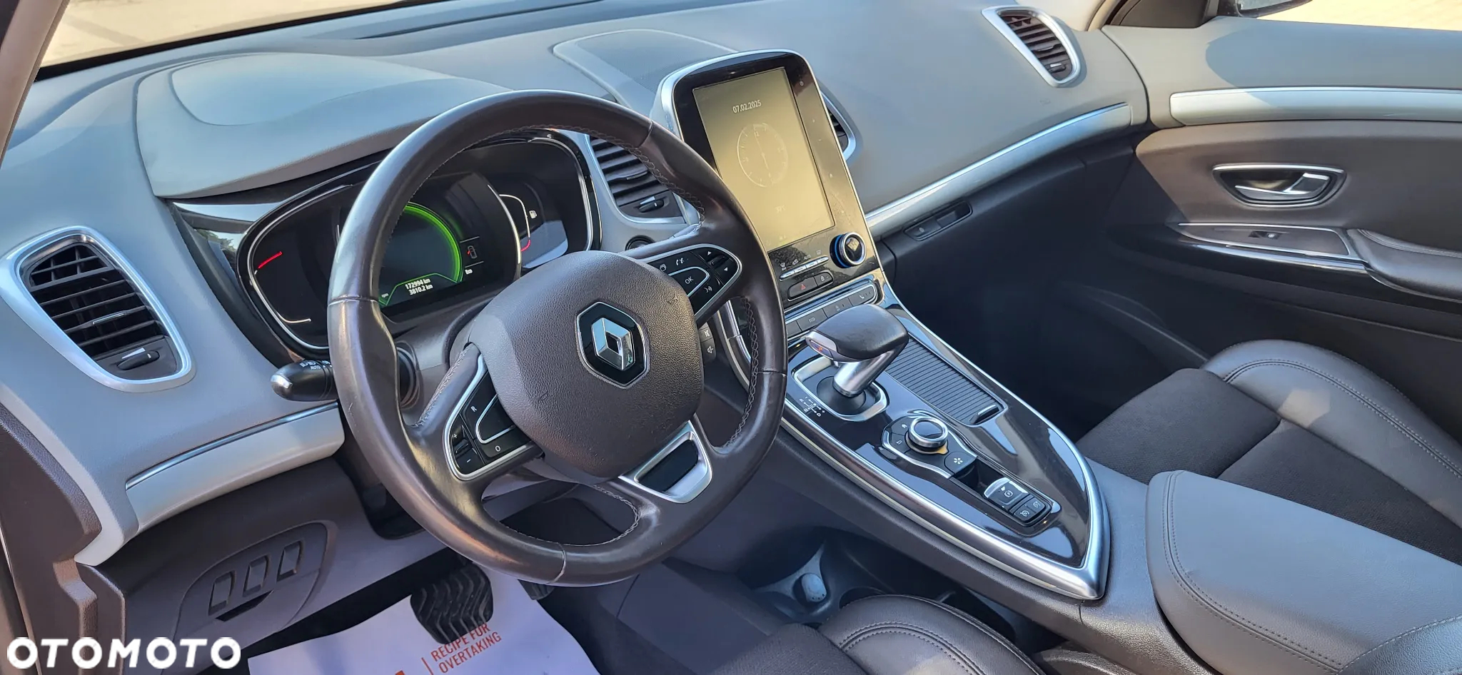 Renault Espace 1.6 dCi Energy Initiale Paris EDC 7os - 21