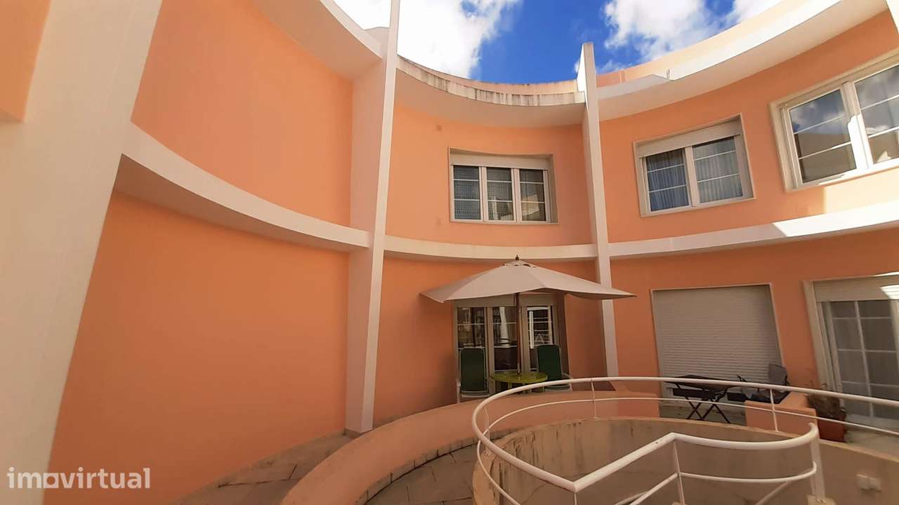 Apartamento Triplex T3+1 nas Caldas da Rainha - Condomínio com Piscina - Grande imagem: 4/42