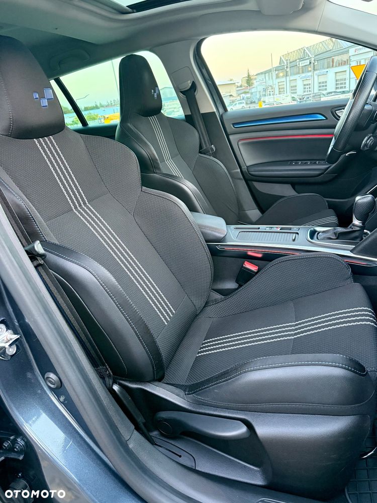 Renault Megane ENERGY TCe 205 EDC GT - 26