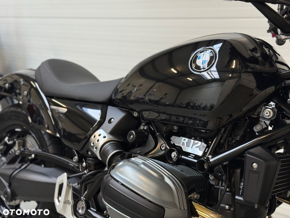 BMW R - 16