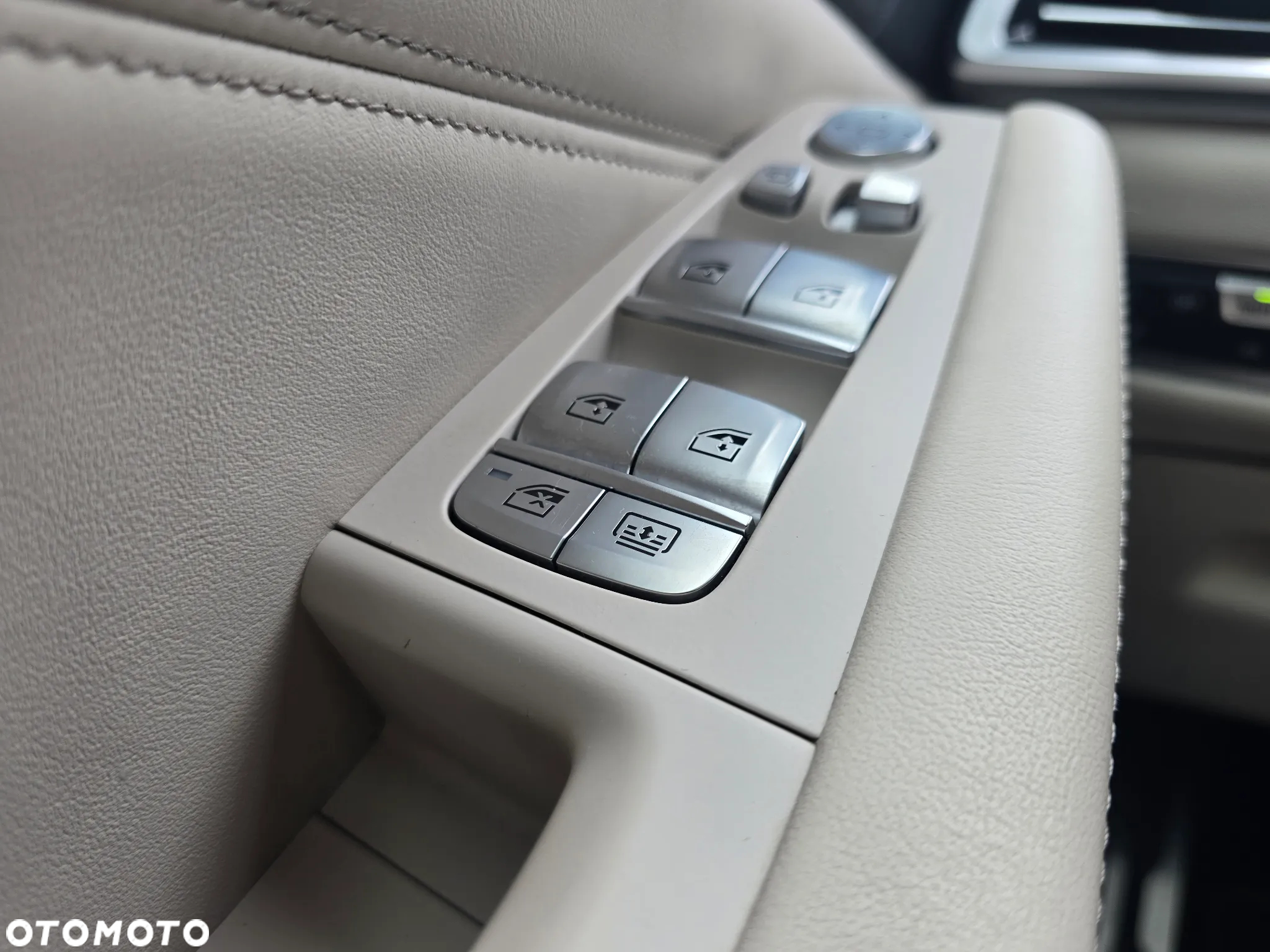 BMW X7 M50i sport - 35
