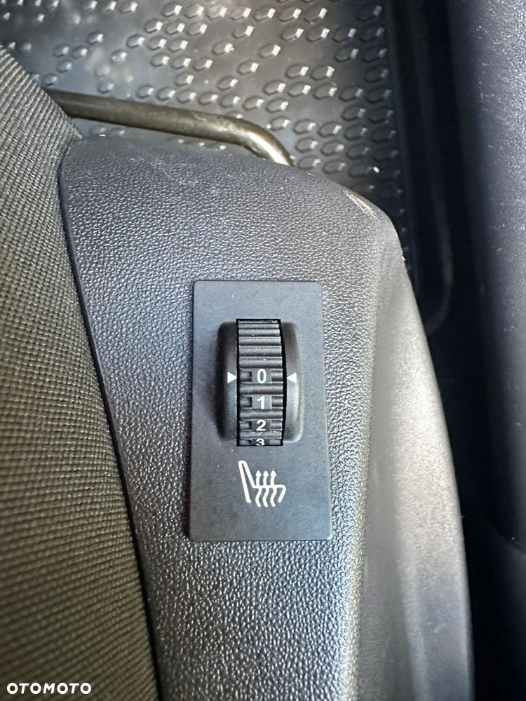 Peugeot 2008 82 e-VTI ETG5 Active - 38