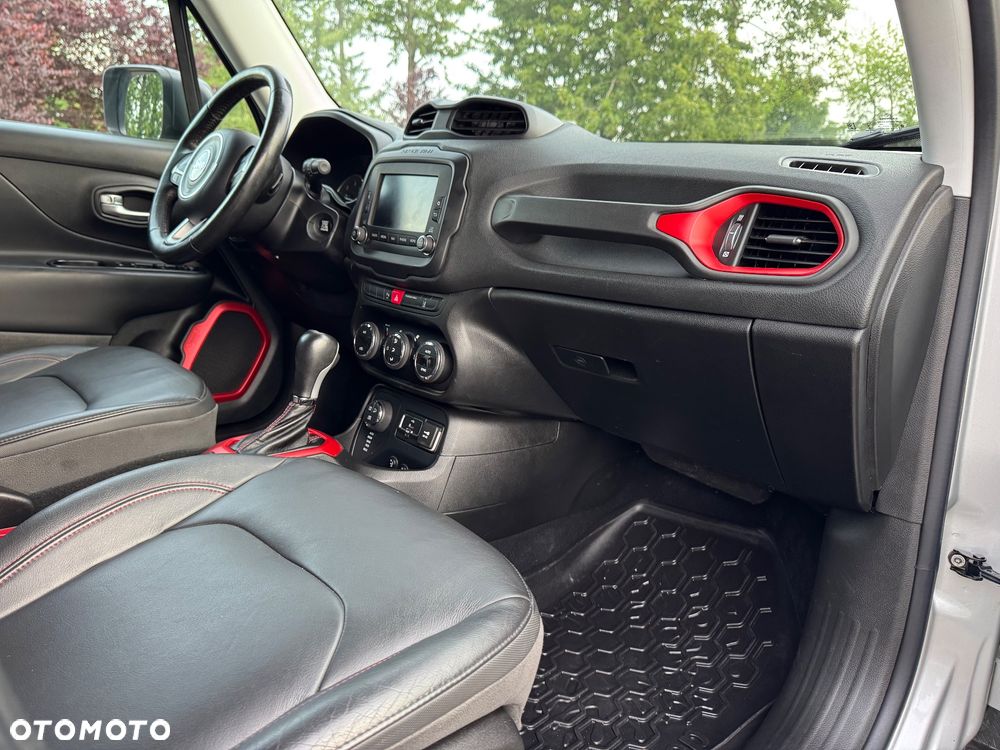 Jeep Renegade 2.0 MultiJet Trailhawk 4WD S&S - 25