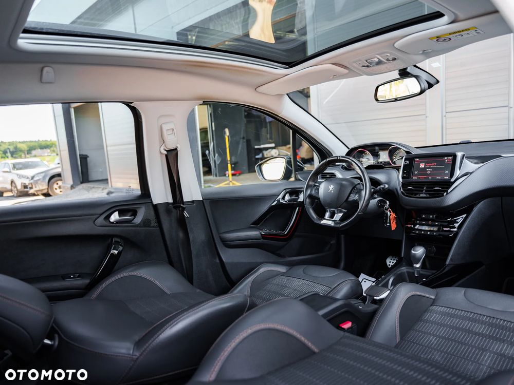 Peugeot 2008 BlueHDi FAP 120 STOP & START EAT6 Allure - 20