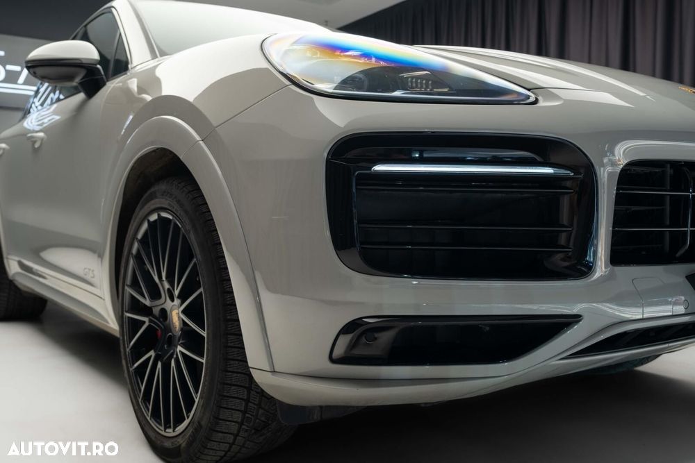 Porsche Cayenne Coupe - 4