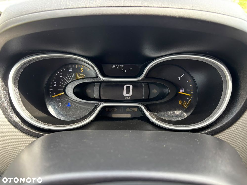 Renault Trafic - 19