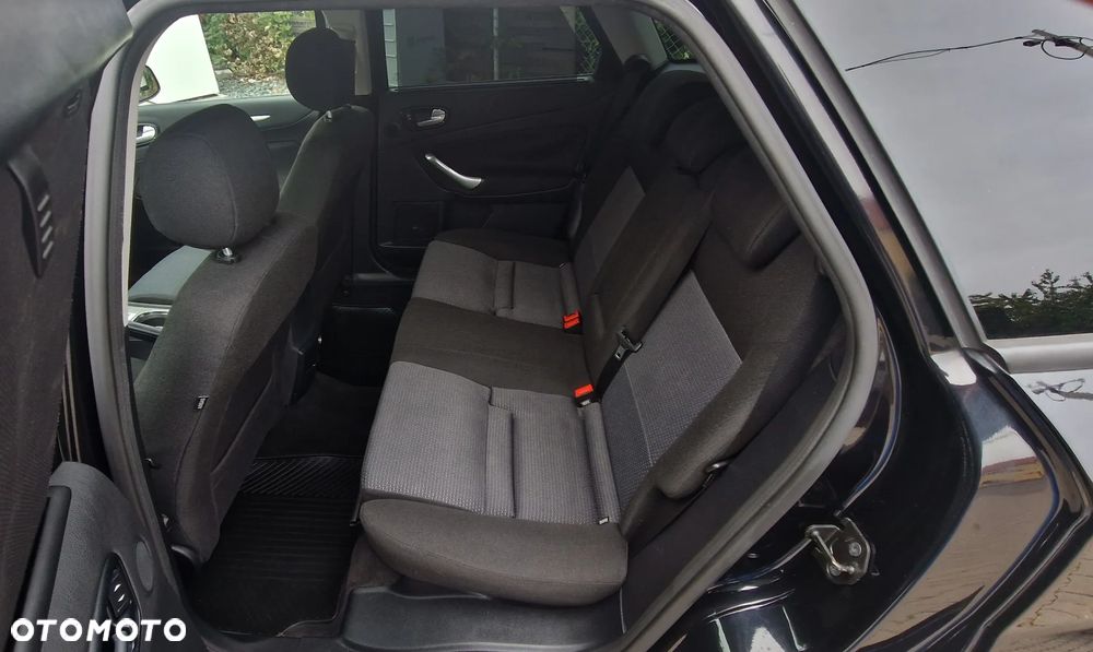 Ford Mondeo 2.0 TDCi Titanium - 20