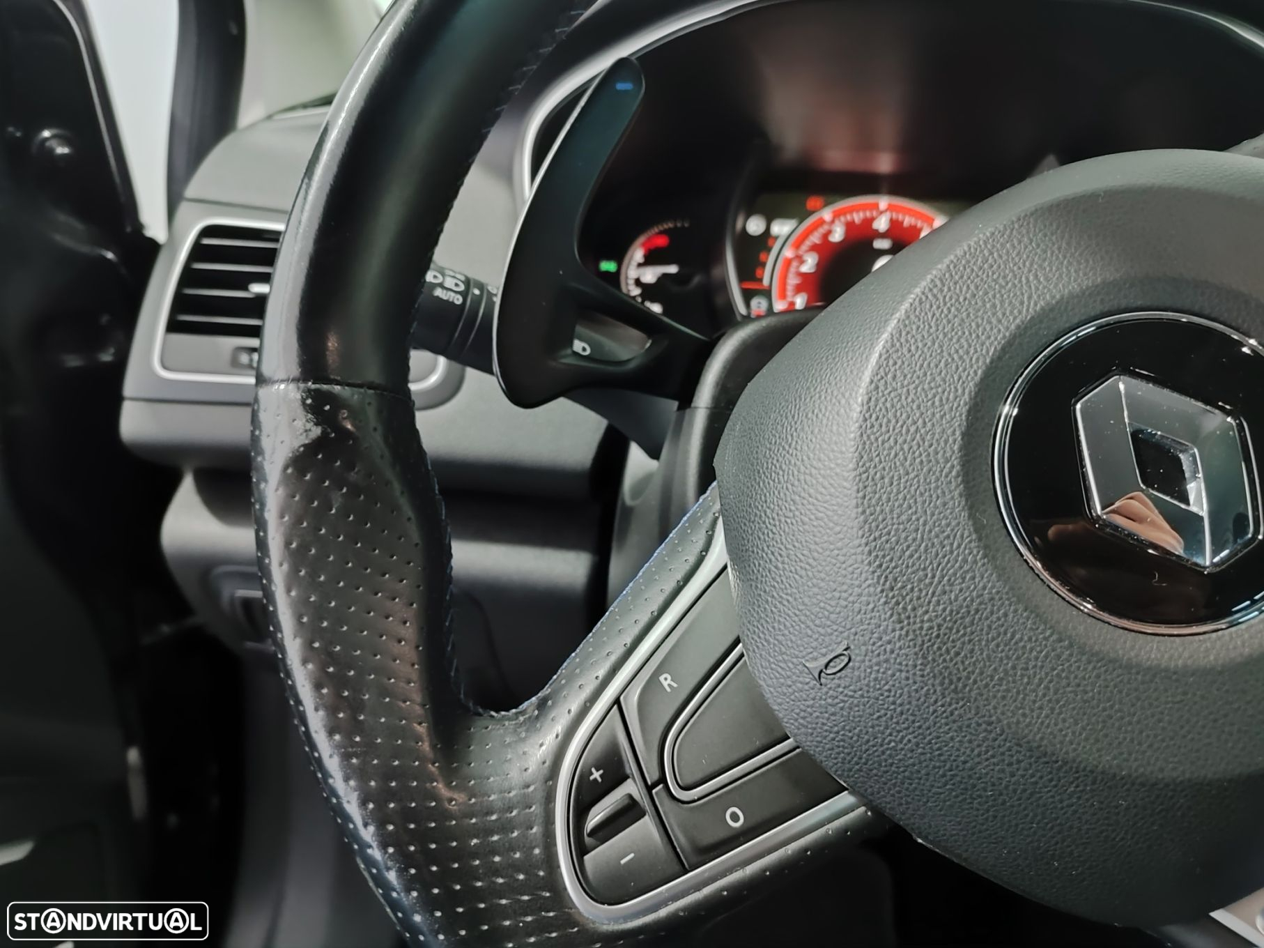 Renault Mégane 1.6 TCe GT EDC - 41