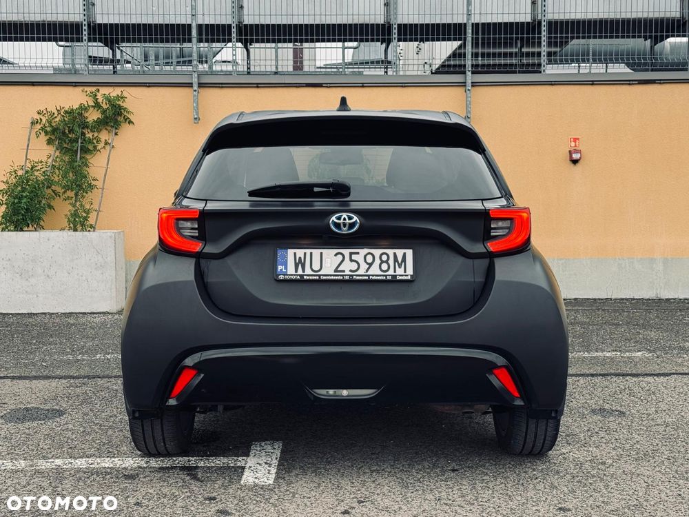 Toyota Yaris Hybrid 1.5 Selection Elegant - 8