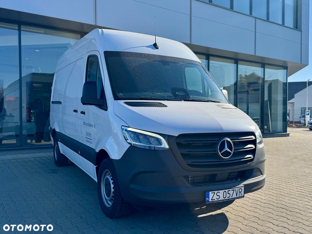 Mercedes-Benz Sprinter 317 Furgon Standard L2H2 - 4