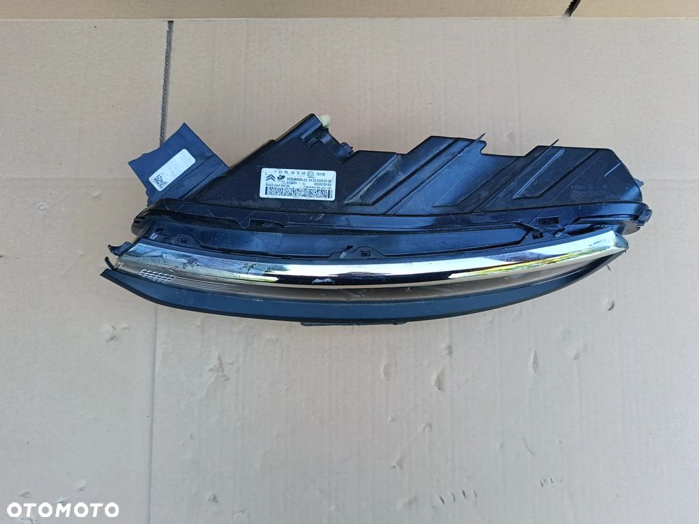 Światło do jazdy dziennej DRL Citroen C3 III lift lampa lewa 9833480680-03 - 2