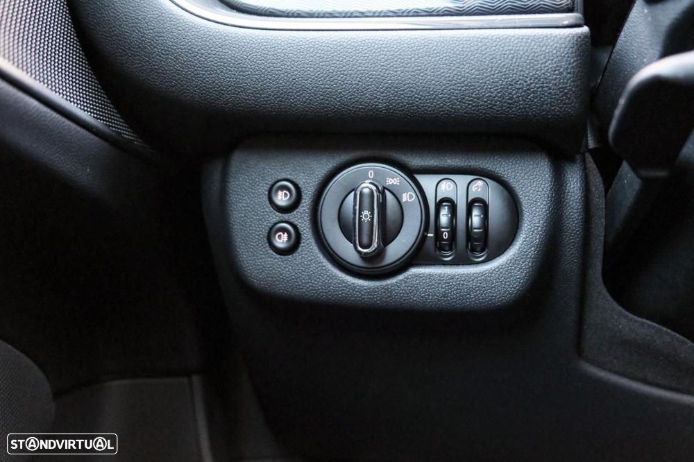 MINI Clubman One D - 17