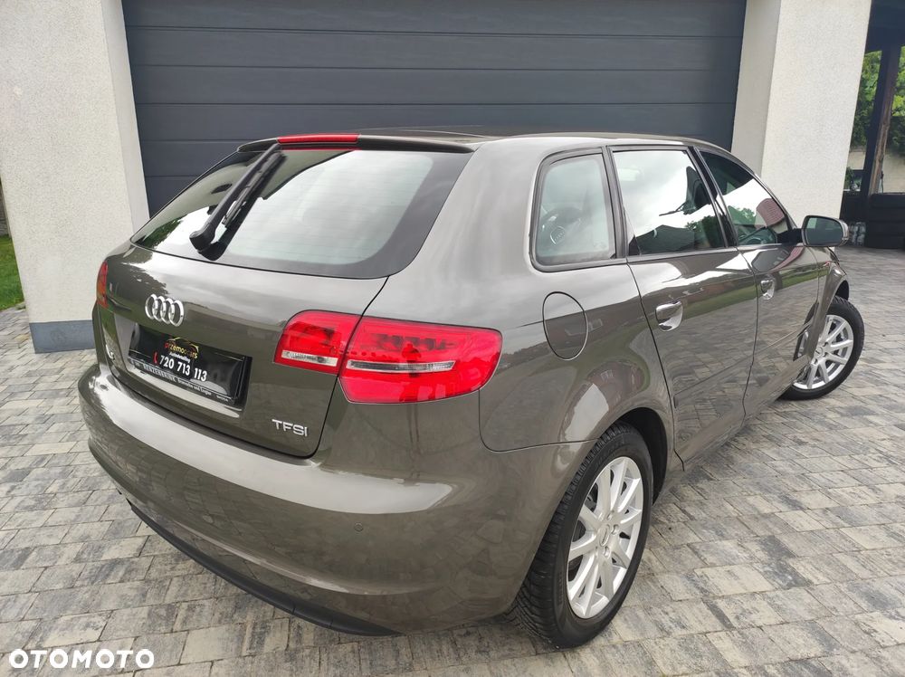 Audi A3 Sportback - 7