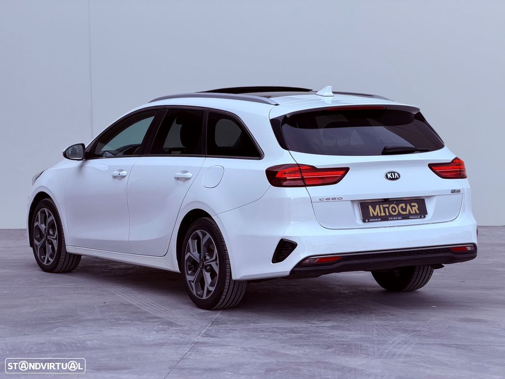 Kia Ceed SW 1.6 CRDi MHEV Drive - 11