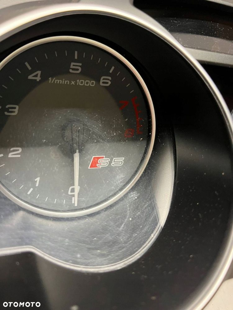 8T0 920 931 R licznik europa ACC Audi S5 - 2