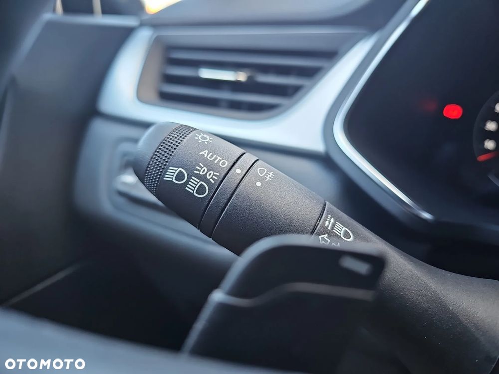 Renault Captur 1.3 TCe mHEV Techno EDC - 17