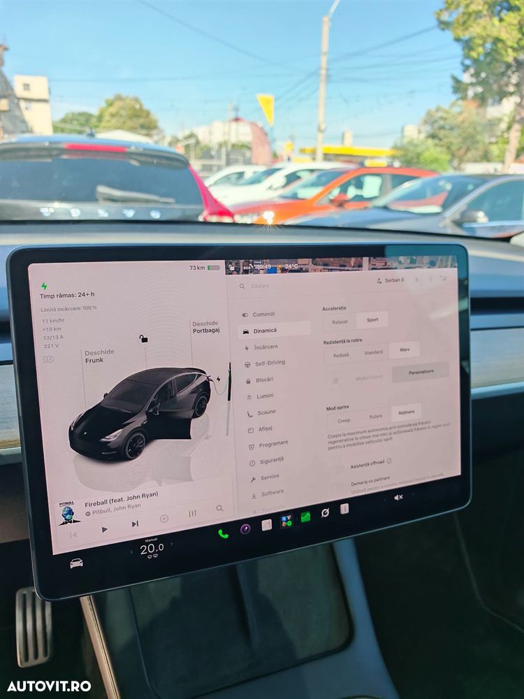 Tesla Model Y Performance Dual Motor AWD - 10