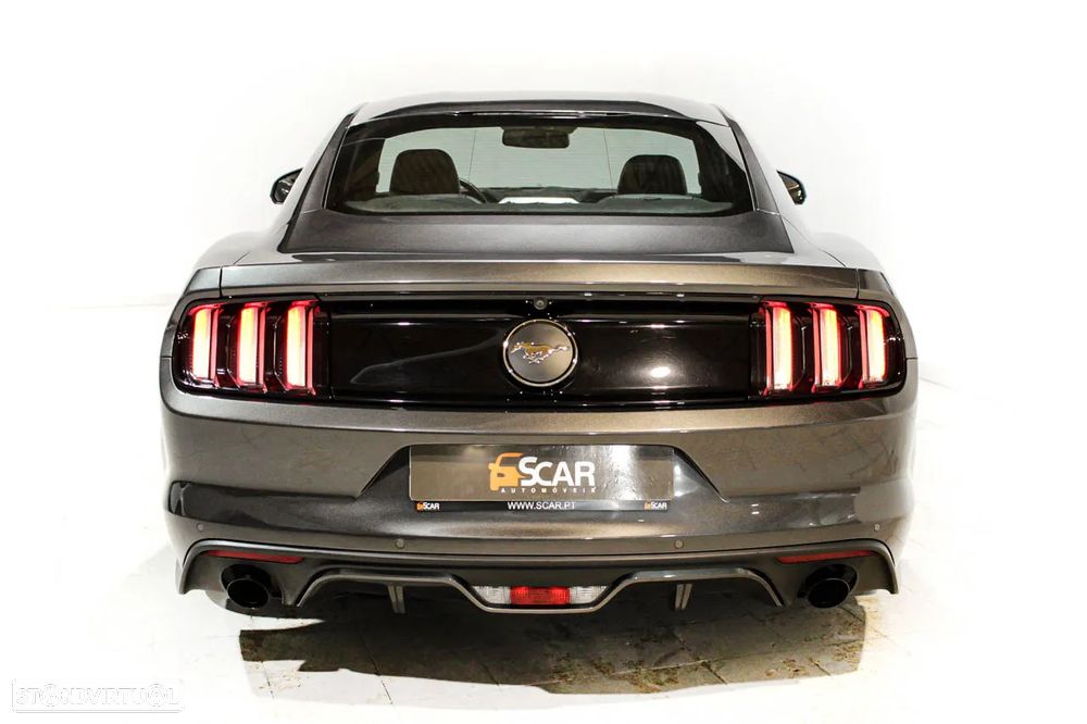 Ford Mustang 2.3i EcoBoost - 4