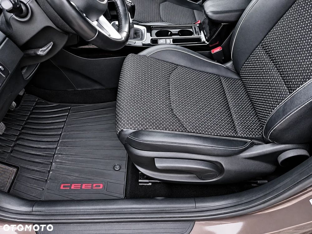 Kia Ceed 1.4 T-GDI OPF Spirit - 15