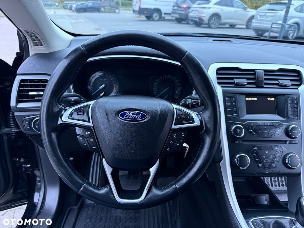 Ford Mondeo - 24