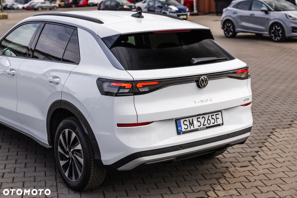 Volkswagen T-Roc 1.5 eTSI Life DSG - 12