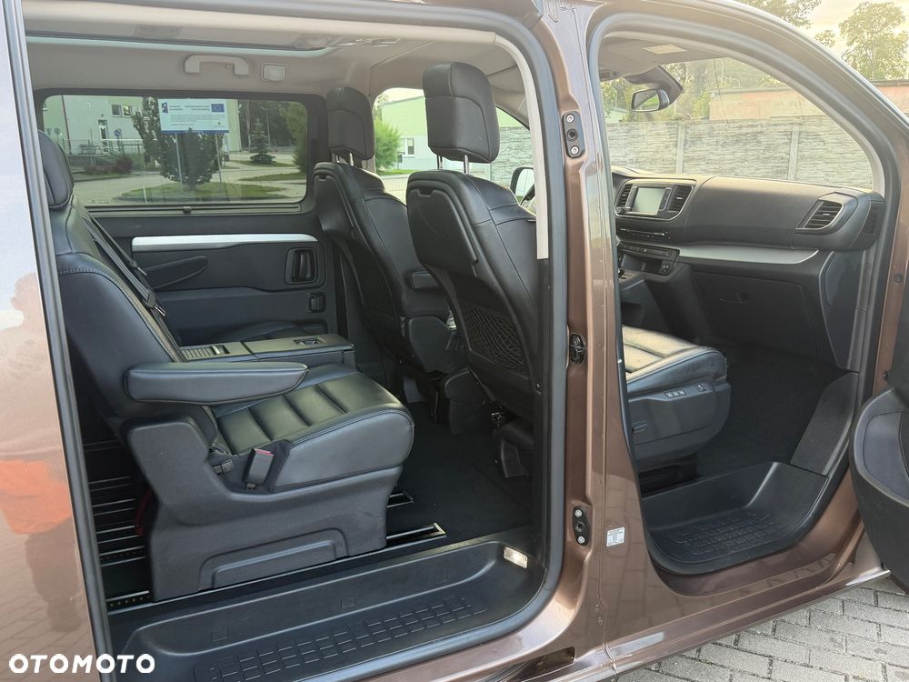 Toyota Proace Verso 2,0-l-D-4D L1 (7-Si.) Autm Executive - 34
