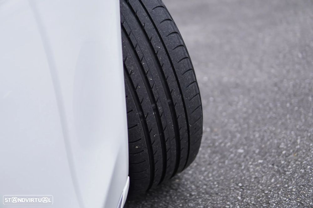 Mercedes-Benz C 300 BlueTEC Hybrid Avantgarde + - 28