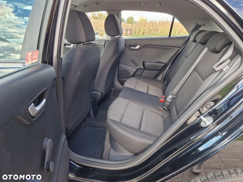 Kia Rio 1.2 M - 12