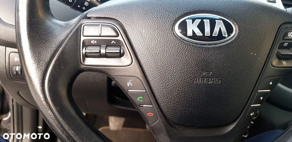 Kia Ceed 1.6 GDI ISG Spirit - 23