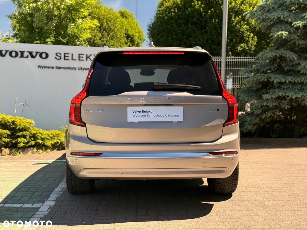 Volvo XC 90 - 8